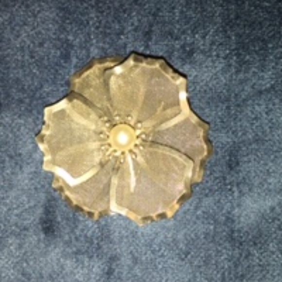 Foral mesh brooch - Picture 5 of 7